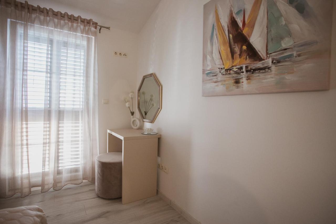 Luxury House Lucija Villa Dugi Rat Exterior photo